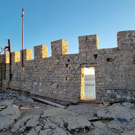 Geek Omiš