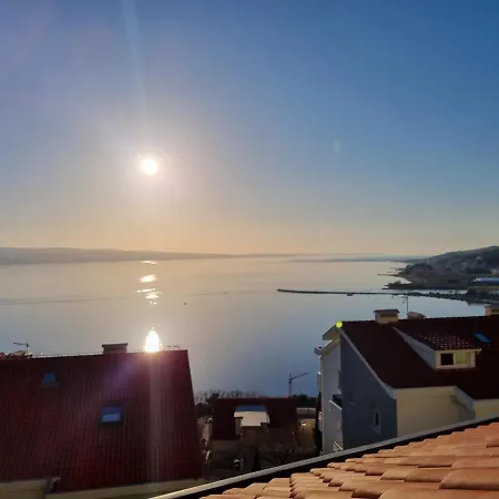Apartment Geek Omis