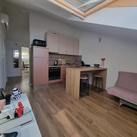 Apartman Geek